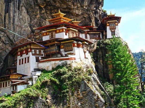 Bhutan small group tour 