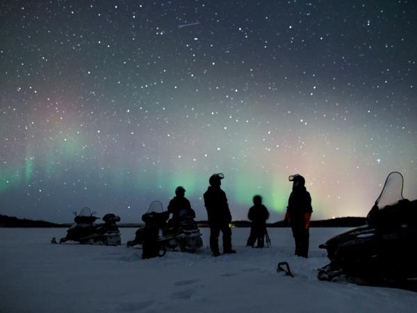 Finland Northern Lights vacation, Wilderness Auroras
